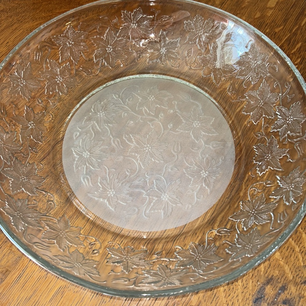 Princess House Fantasia Serving Bowl